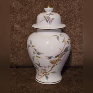 Vintage Yamaji Blue Bird Japanese Porcelain Lidded Ginger Jar 